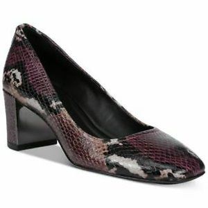 Donald J Pliner Pump. Size 6.5 M